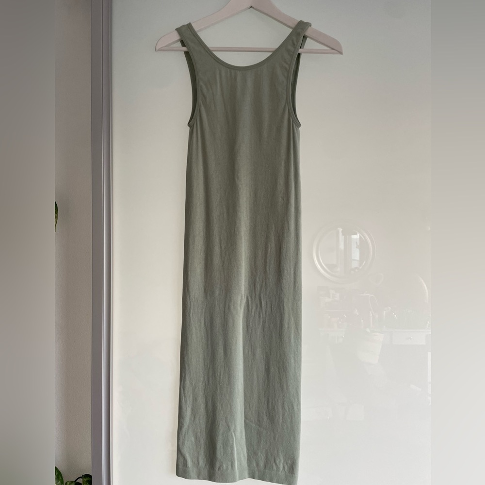 Like New, Zara Women’s Sage Green Tank Midi Bodycon Dress Size M-L